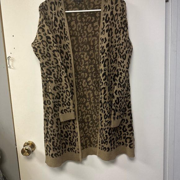 Leopard Print Open Front Cardigan Sweater - Picture 4 of 4